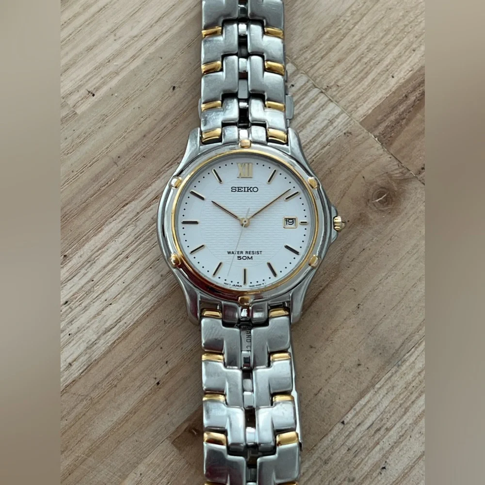 Seiko Vintage Men’s Watch White Dial Two-Tone Bracelet Gold-Tone Markers Date